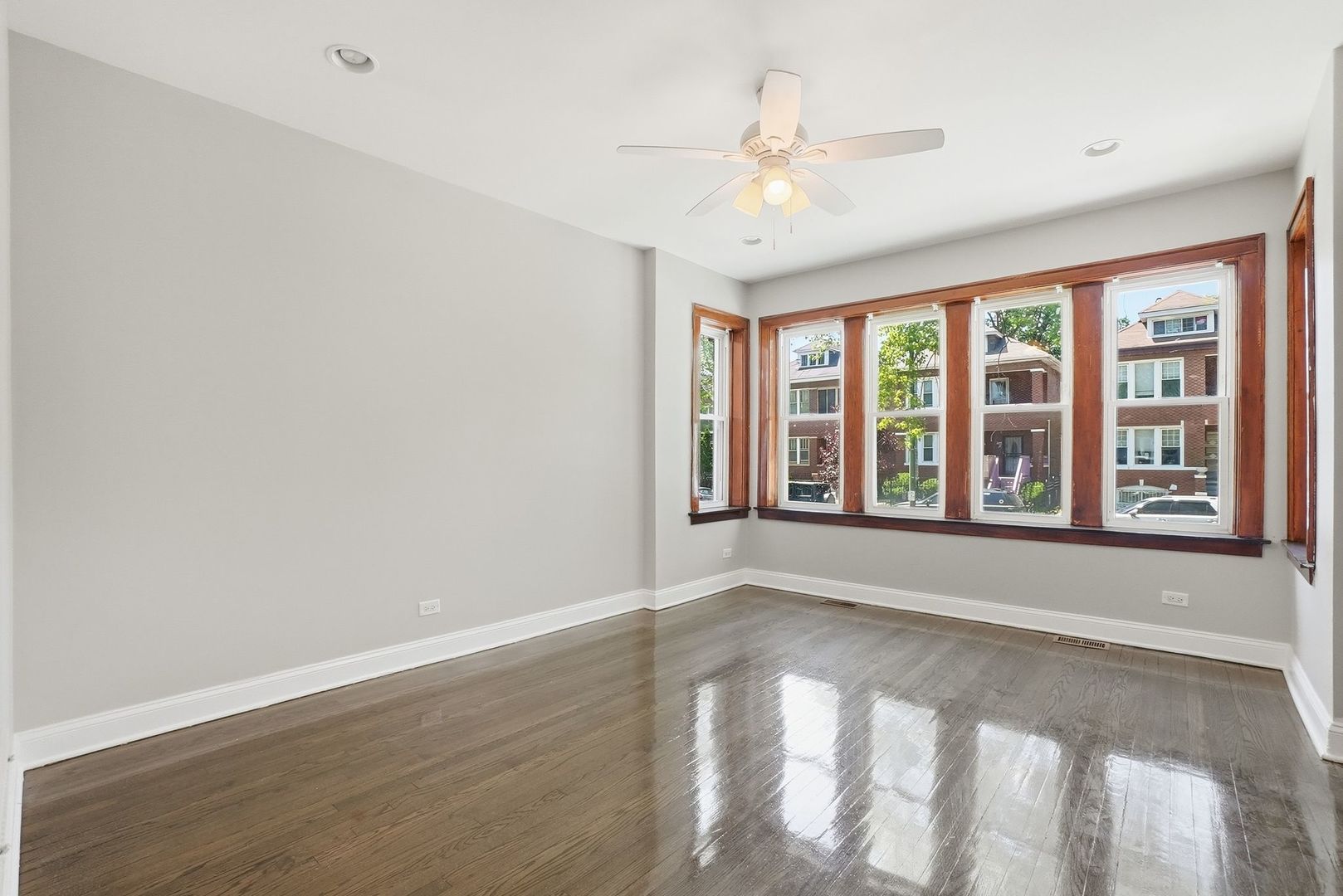 6805 S Talman Avenue, Chicago, IL 60629