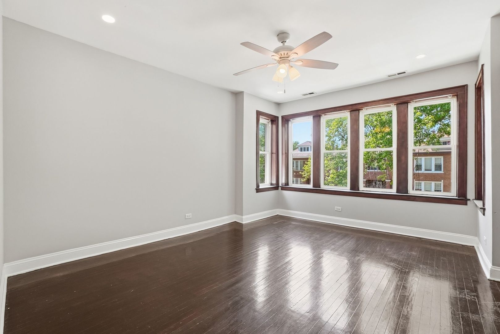 6805 S Talman Avenue, Chicago, IL 60629