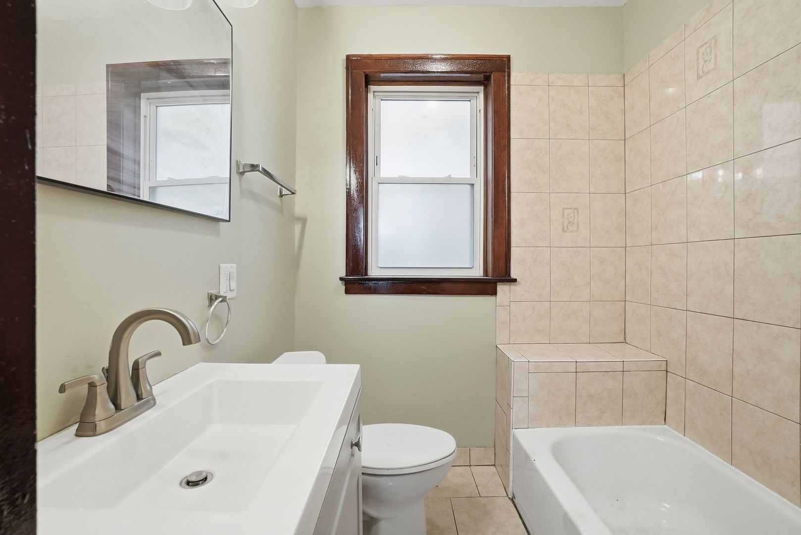 6805 S Talman Avenue, Chicago, IL 60629