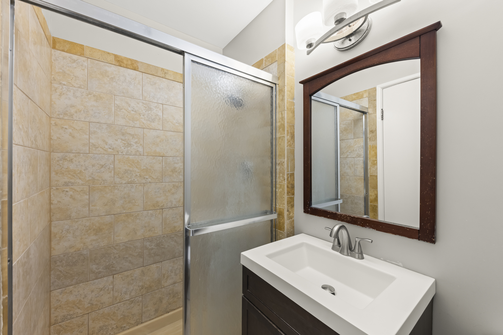 149 Thomas Road, Bolingbrook, IL 60440