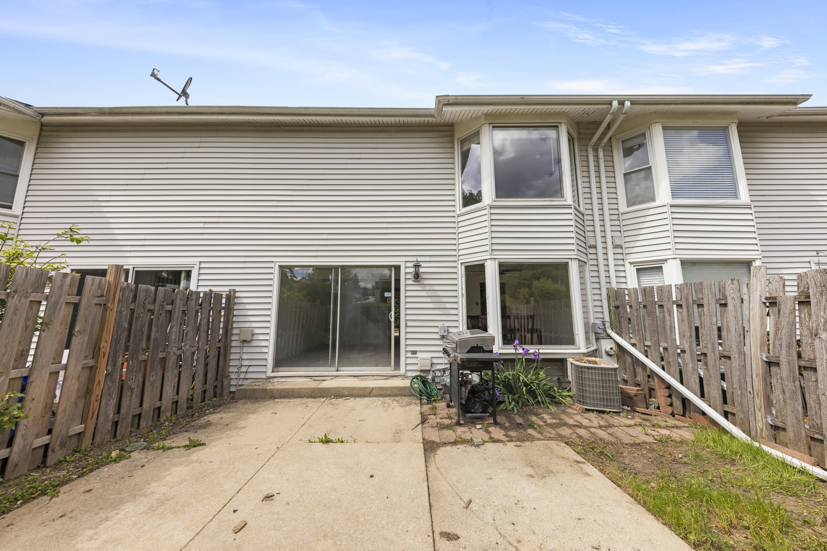 149 Thomas Road, Bolingbrook, IL 60440