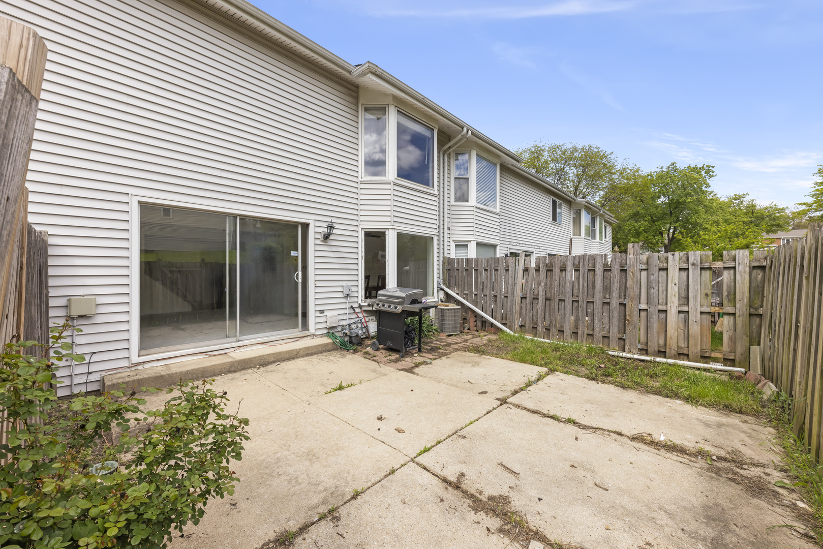 149 Thomas Road, Bolingbrook, IL 60440