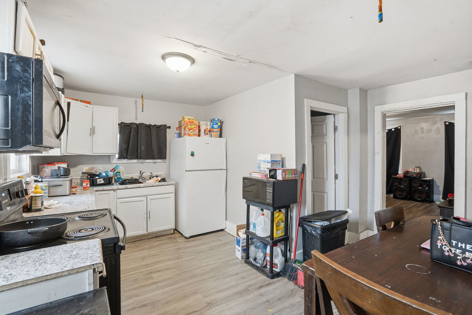 1941 DIXWELL Street, Davenport, IA 52802