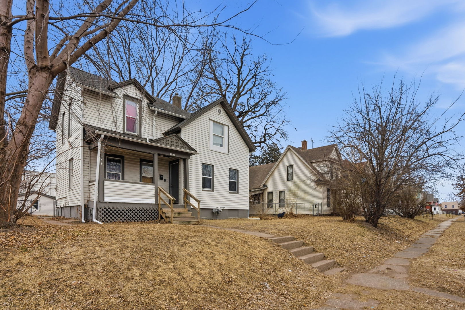 1941 DIXWELL Street, Davenport, IA 52802