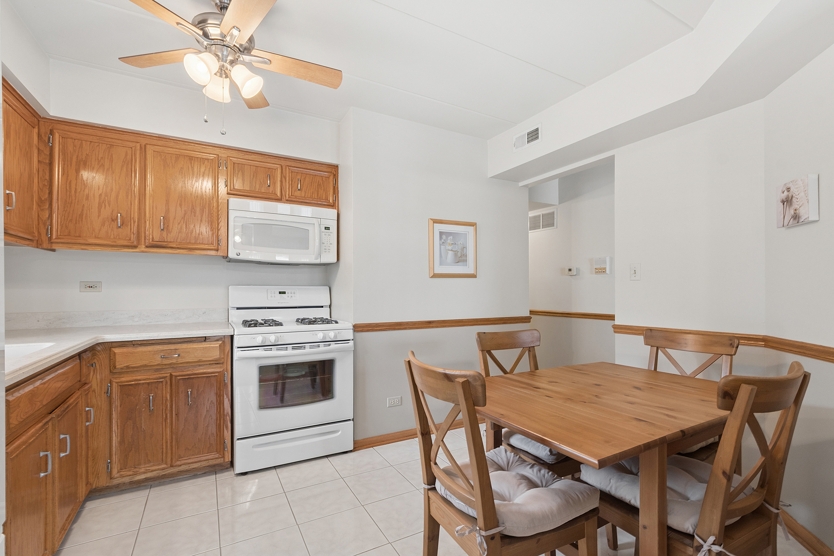 9964 W 153 Street #2W, Orland Park, IL 60462