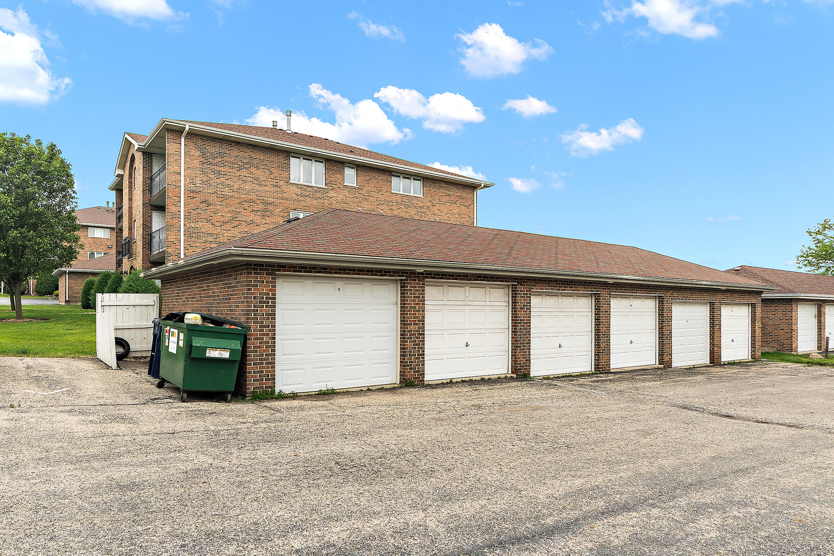 9964 W 153 Street #2W, Orland Park, IL 60462