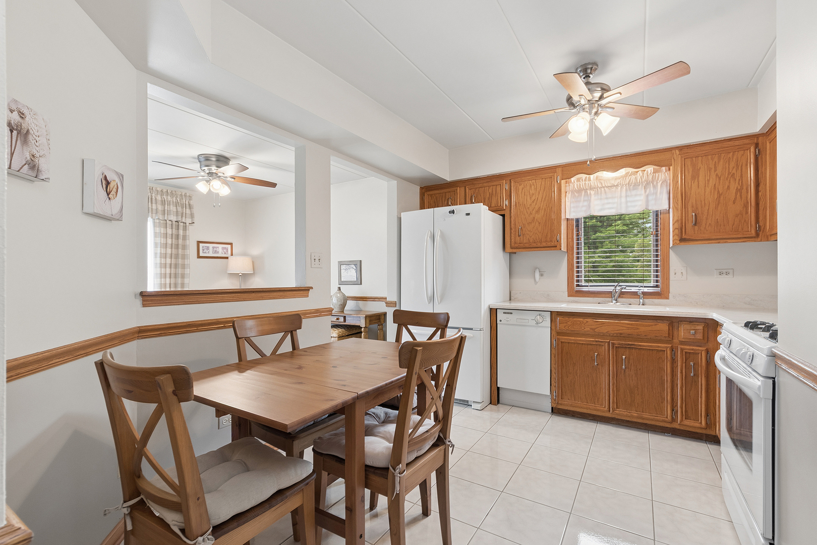 9964 W 153 Street #2W, Orland Park, IL 60462