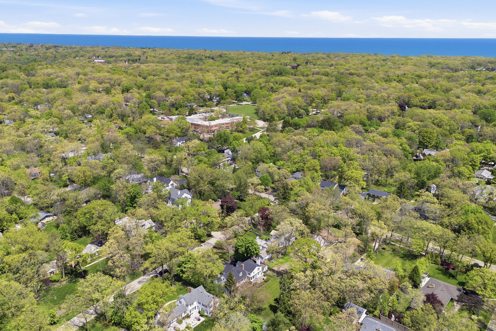 355 Oakdale Avenue, Lake Forest, IL 60045
