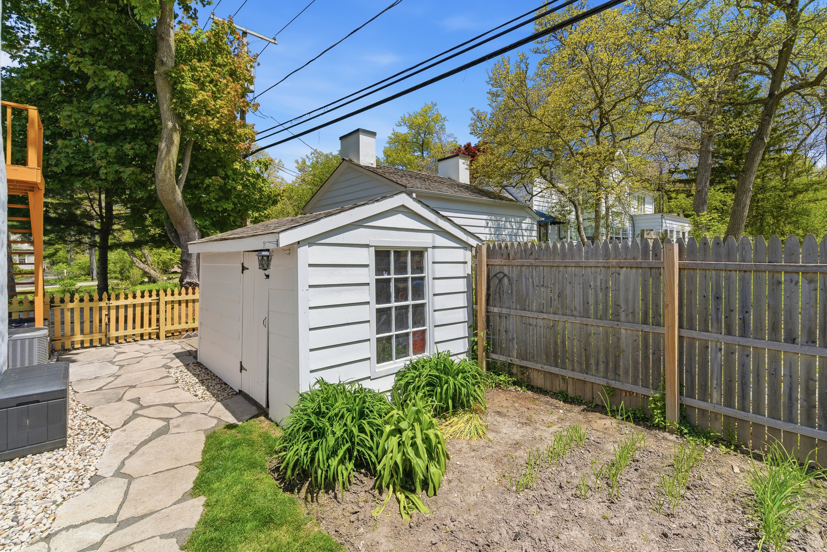 355 Oakdale Avenue, Lake Forest, IL 60045