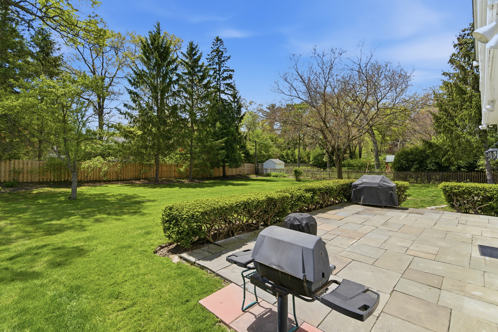 355 Oakdale Avenue, Lake Forest, IL 60045