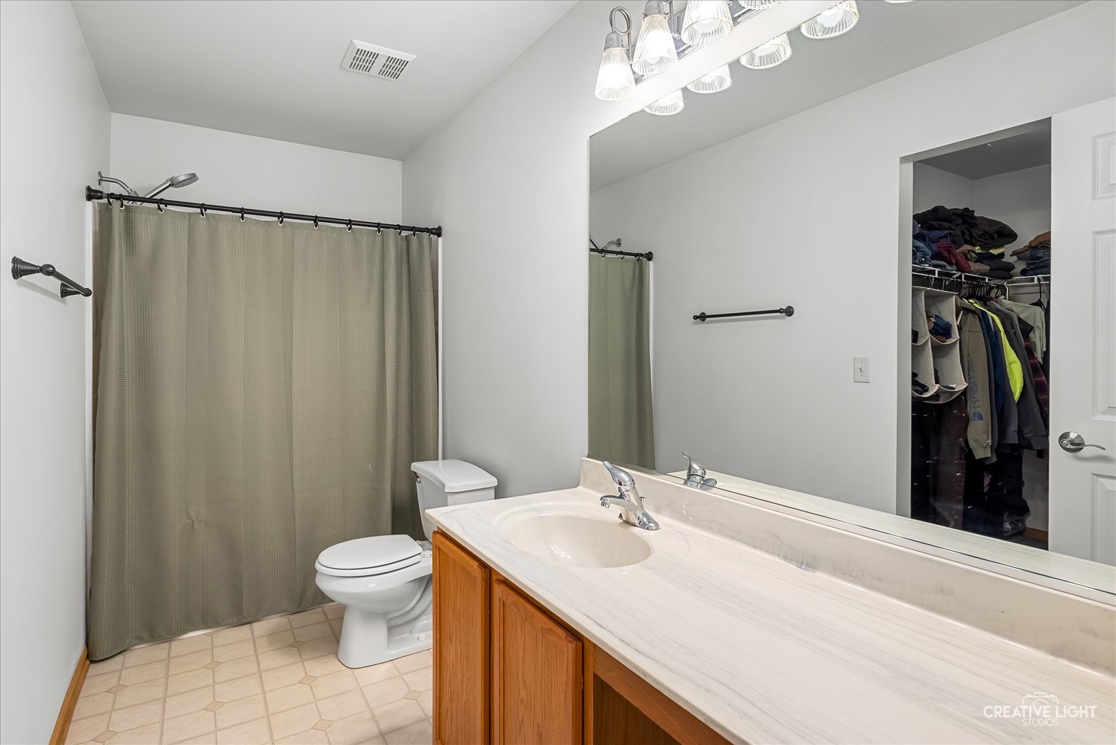 352 Coneflower Drive, Minooka, IL 60447