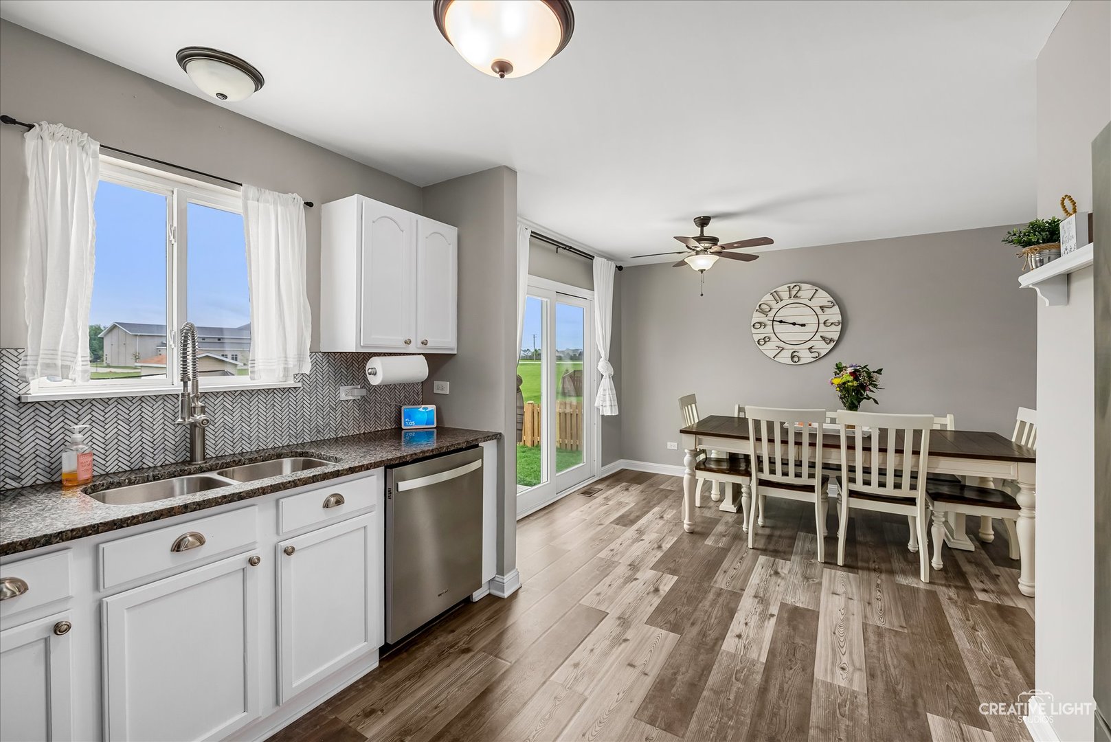 352 Coneflower Drive, Minooka, IL 60447