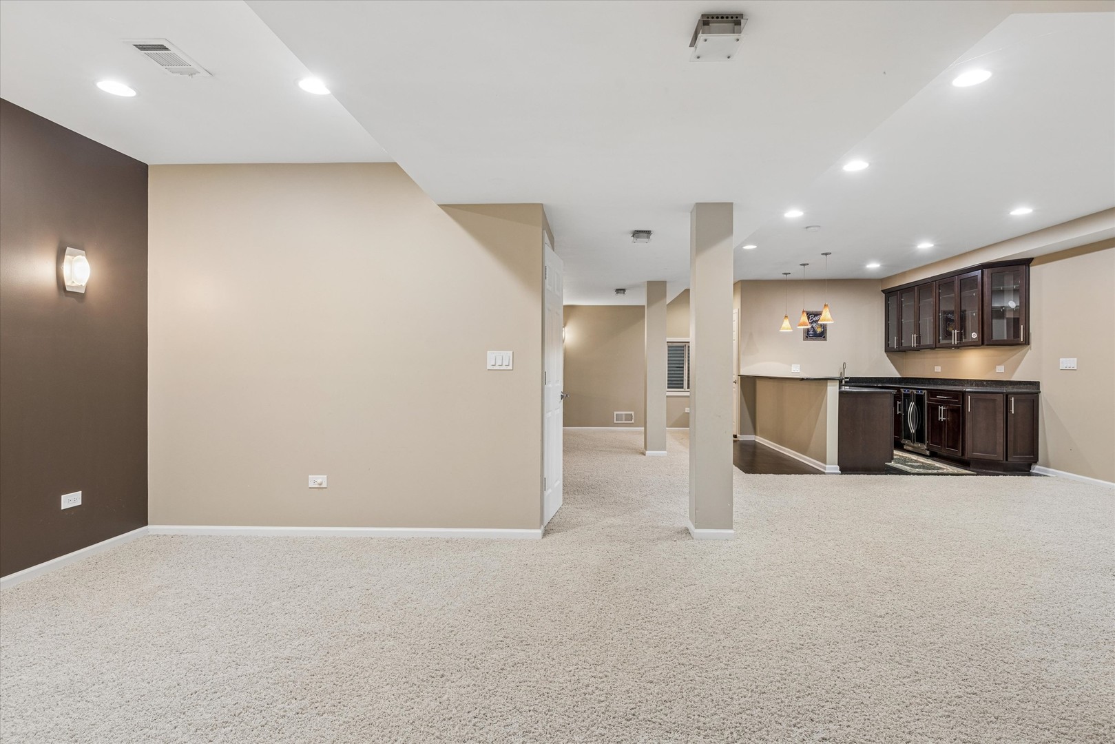 1230 W Claridge Court, Palatine, IL 60067