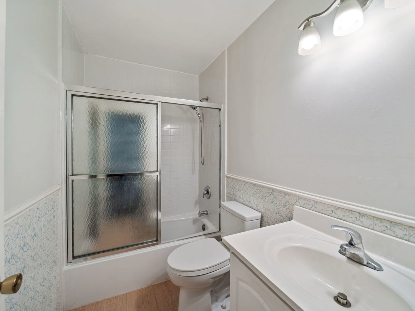 189 S Park Boulevard, Glen Ellyn, IL 60137