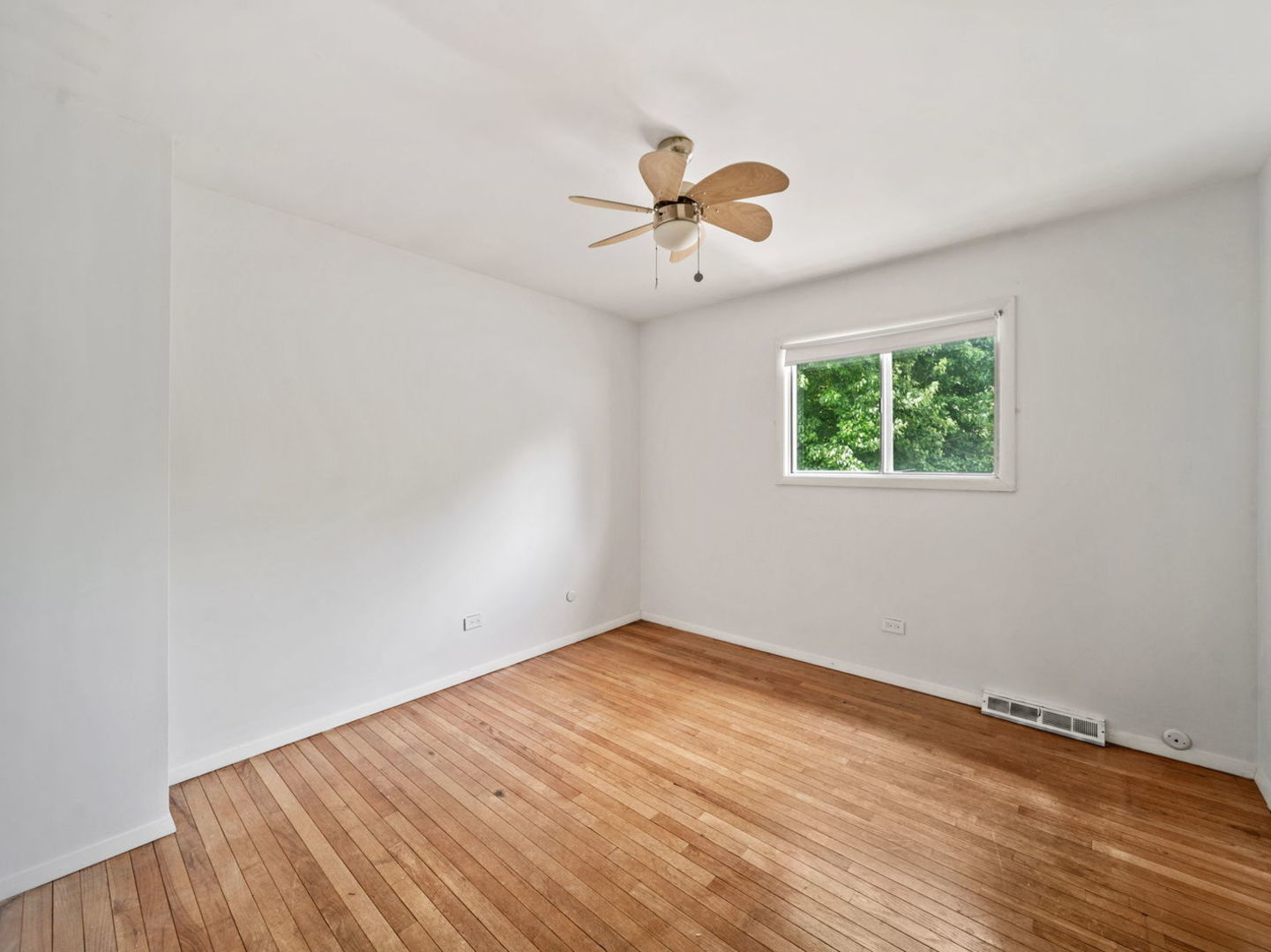 189 S Park Boulevard, Glen Ellyn, IL 60137