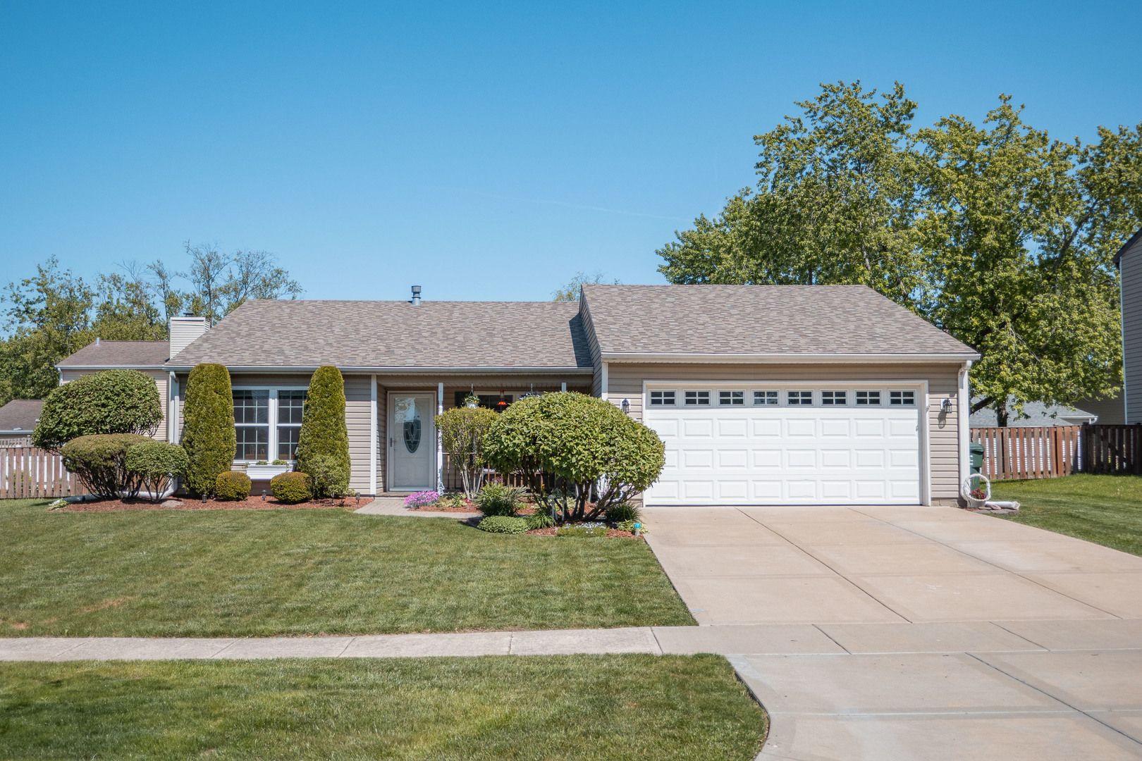 20533 S Graceland Lane, Frankfort, IL 60423