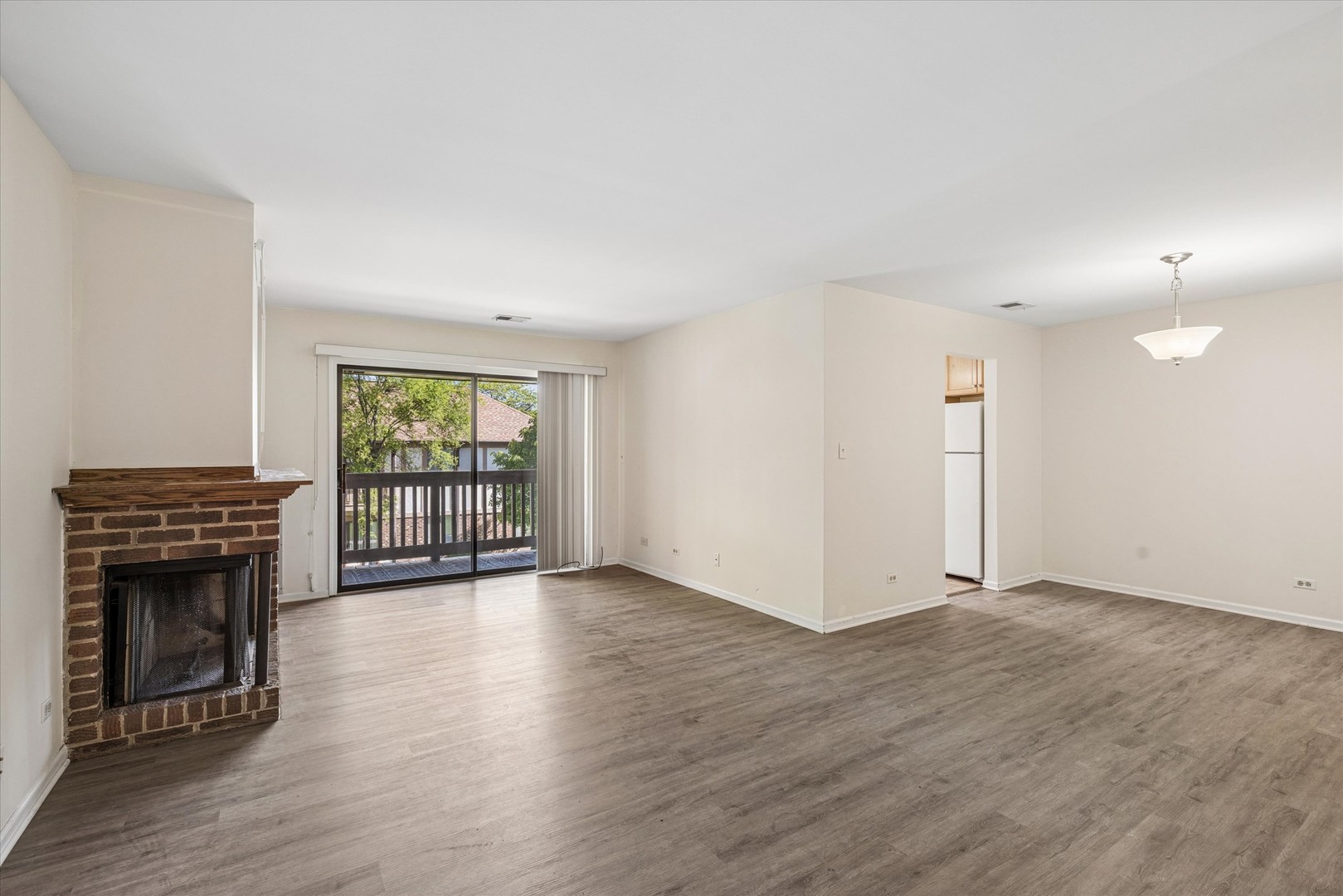 826 Thornton Court #2AL, Schaumburg, IL 60193