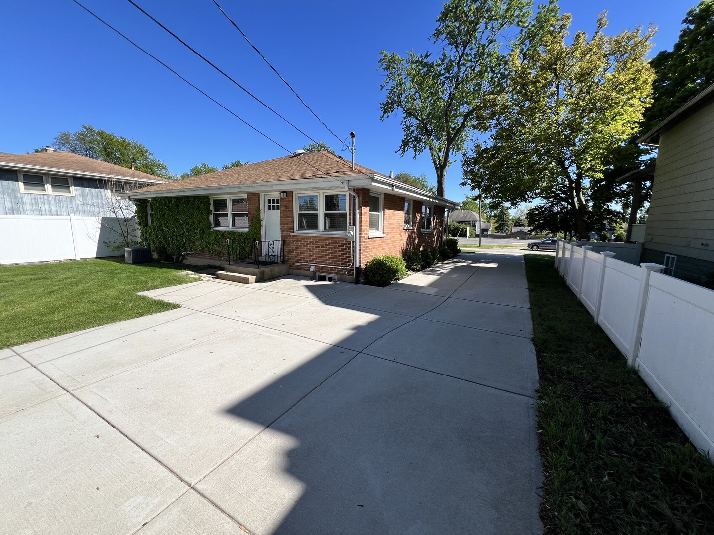 328 4th Street, Downers Grove, IL 60515