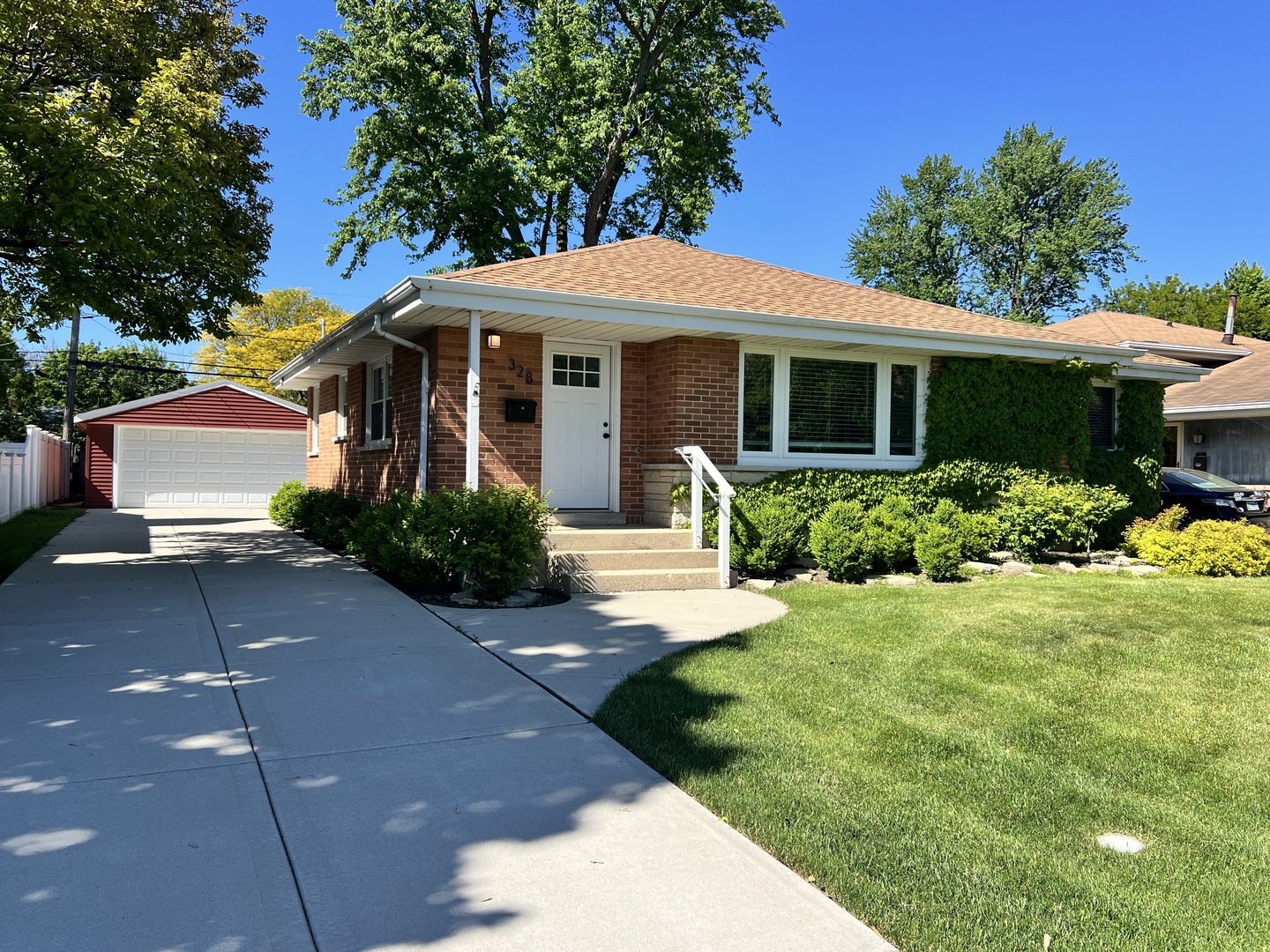 328 4th Street, Downers Grove, IL 60515