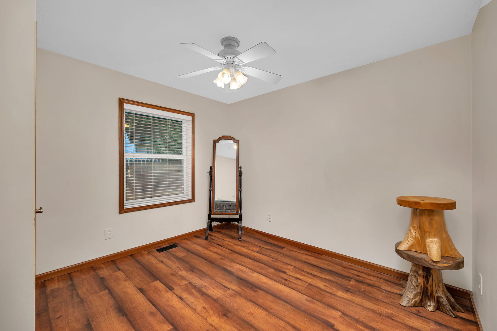 209 N Pine Street, Gardner, IL 60424