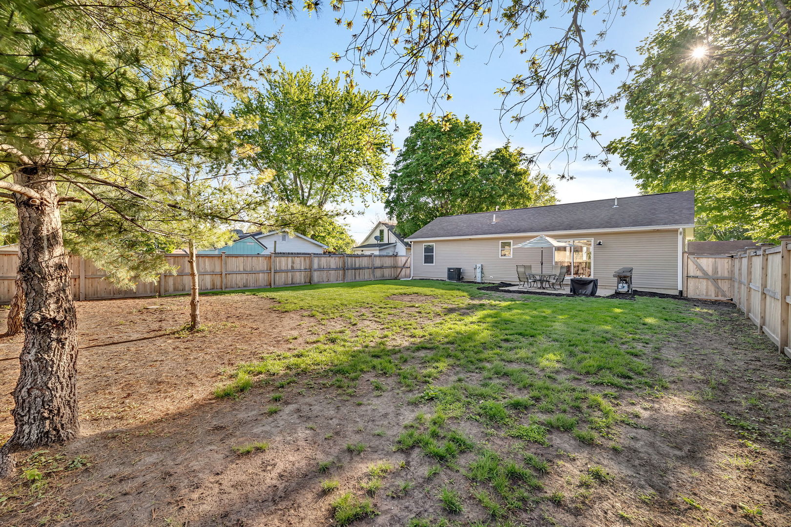 209 N Pine Street, Gardner, IL 60424