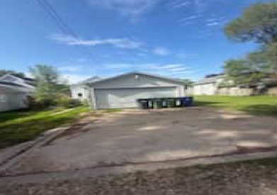 643 1st Avenue, Clinton, IA 52732