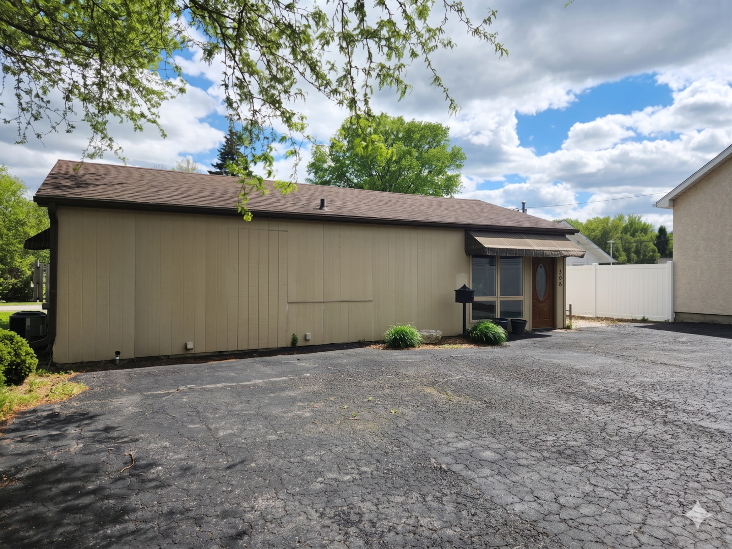 308 E South Street, Plano, IL 60545