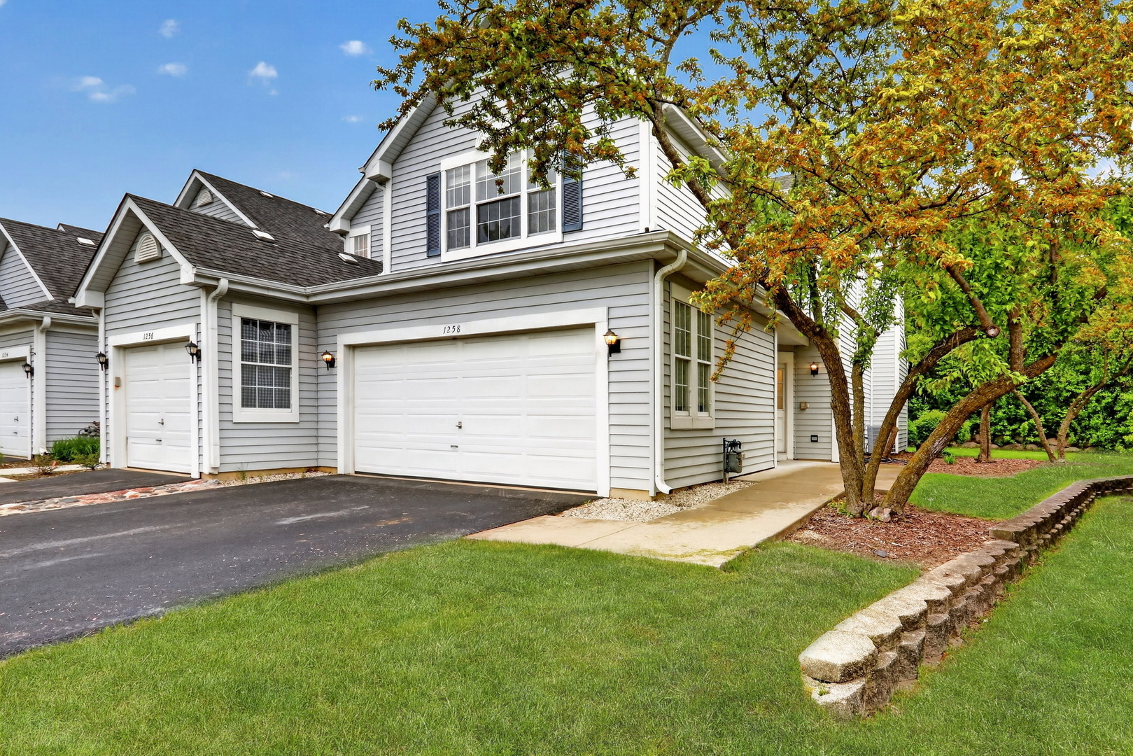 1258 S Candlestick Way, Waukegan, IL 60085