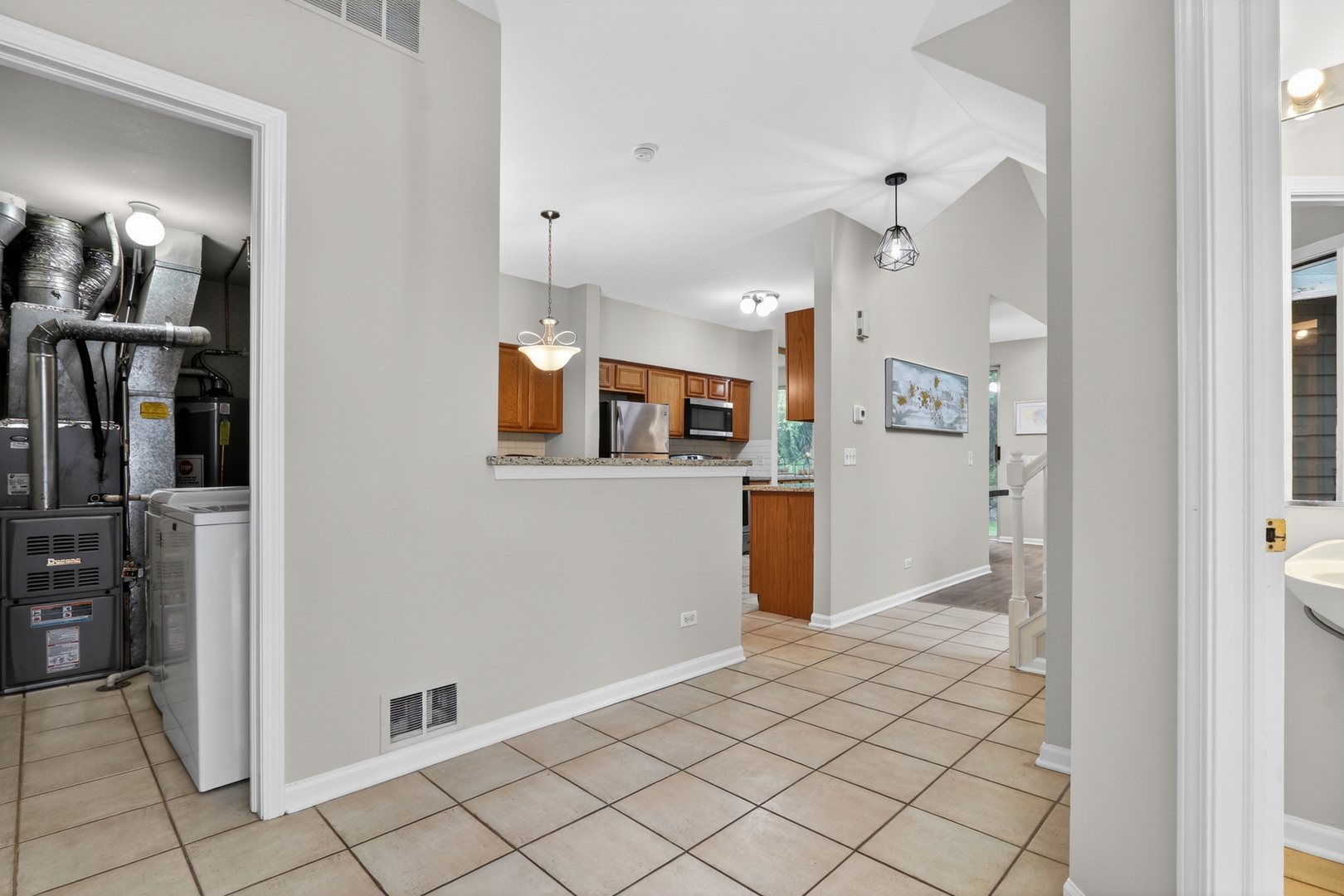 1258 S Candlestick Way, Waukegan, IL 60085