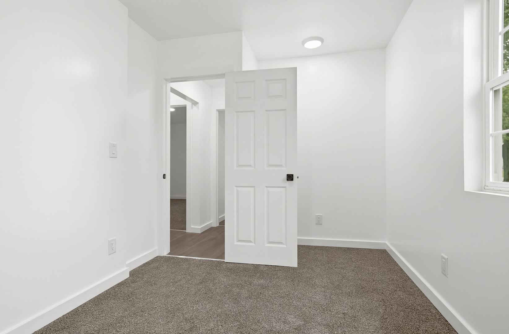 305 Parkway Court, Gridley, IL 61744