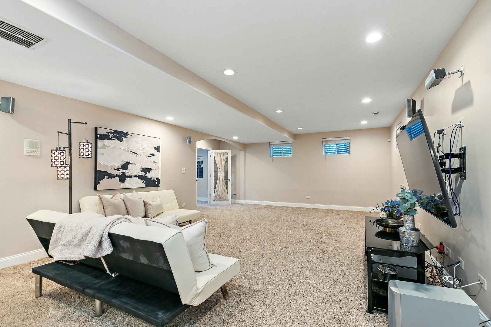 2212 Glouceston Lane, Naperville, IL 60564