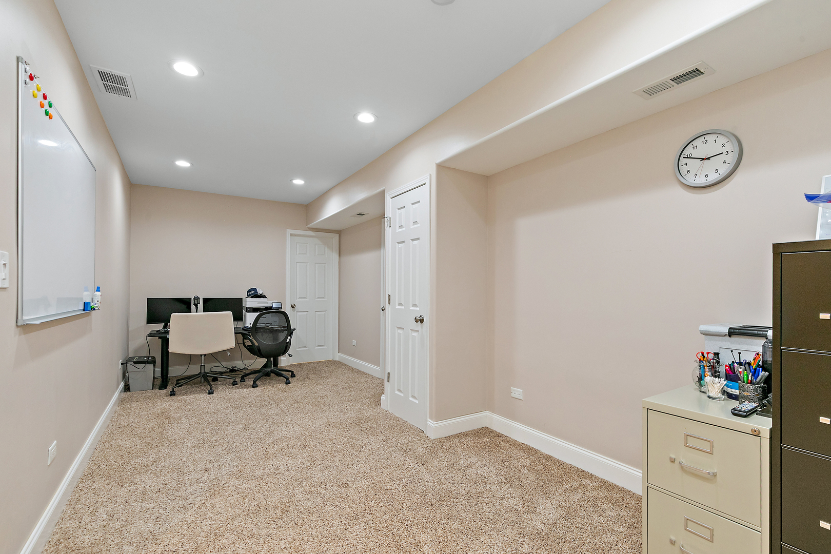 2212 Glouceston Lane, Naperville, IL 60564