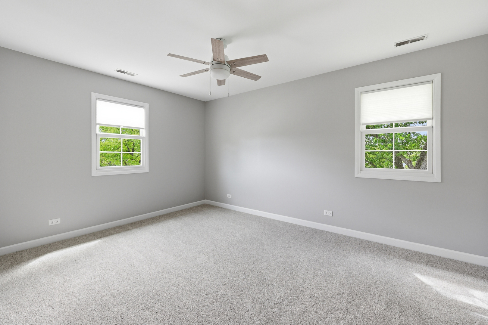 890 Norman Drive, Hoffman Estates, IL 60192