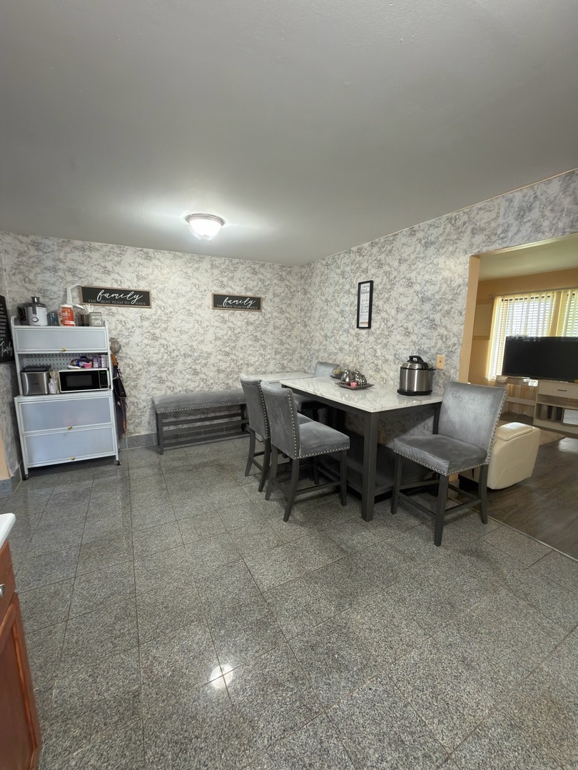 1064 Amherst Lane, University Park, IL 60484