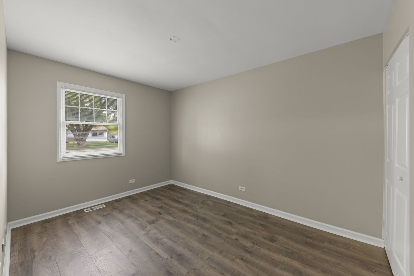 144 Garden Drive, Bolingbrook, IL 60440