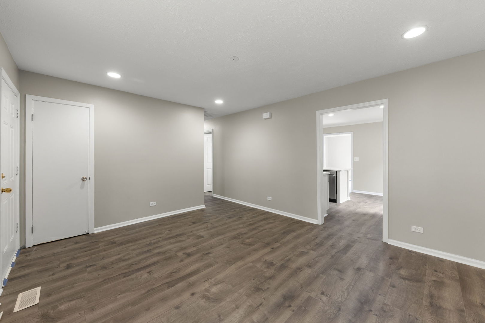 144 Garden Drive, Bolingbrook, IL 60440