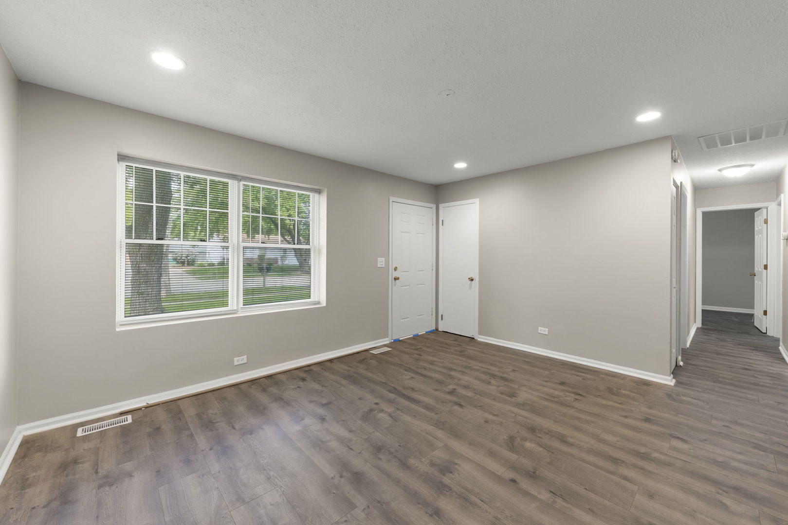 144 Garden Drive, Bolingbrook, IL 60440