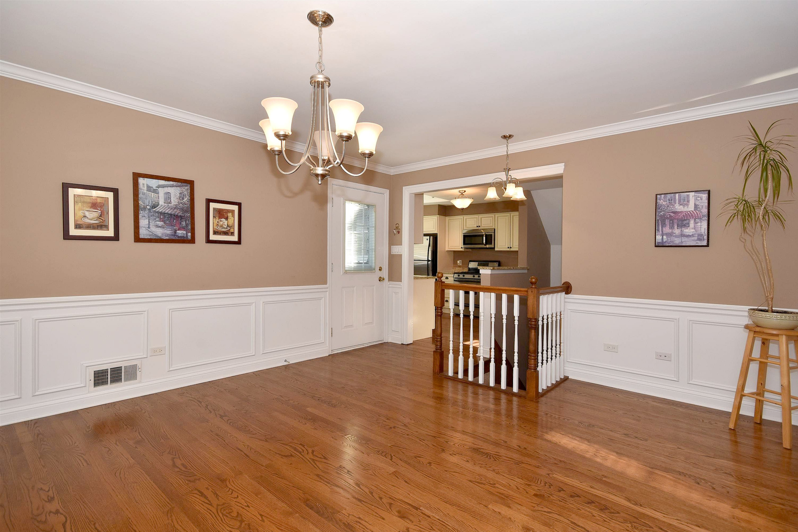171 E Hale Street, Elmhurst, IL 60126