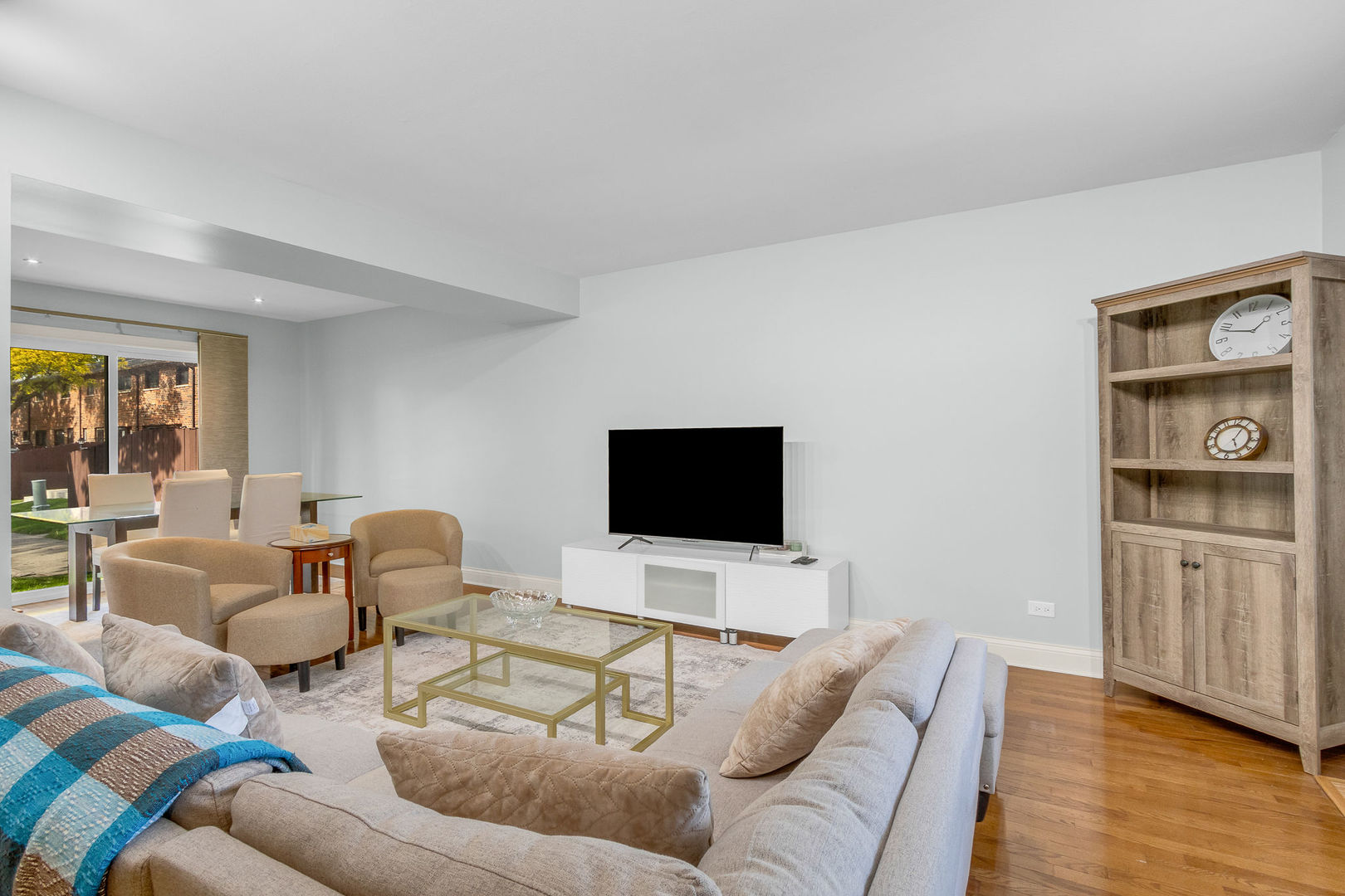 18w266 Knollwood Lane, Villa Park, IL 60181