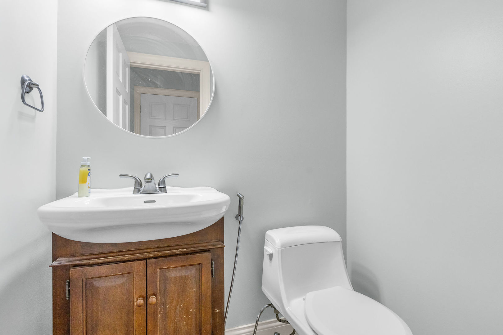 18w266 Knollwood Lane, Villa Park, IL 60181