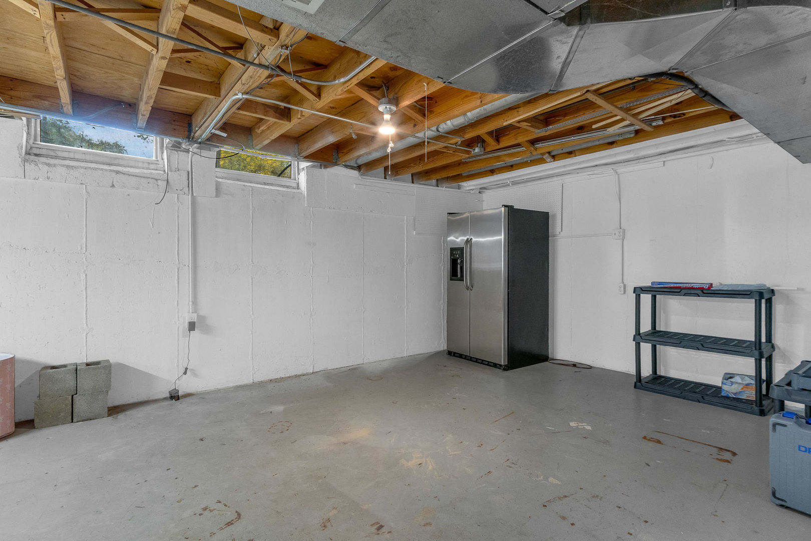 18w266 Knollwood Lane, Villa Park, IL 60181
