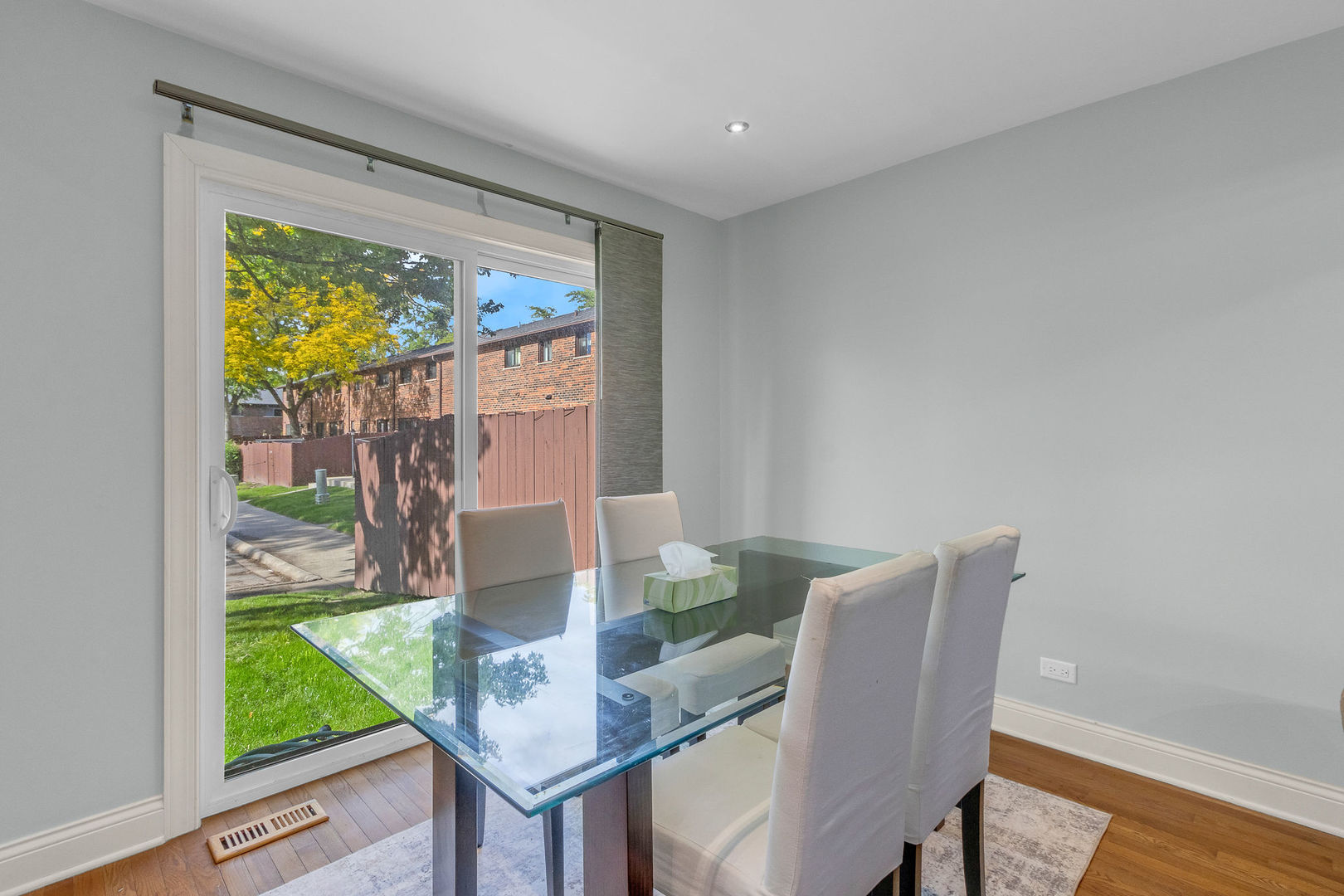 18w266 Knollwood Lane, Villa Park, IL 60181