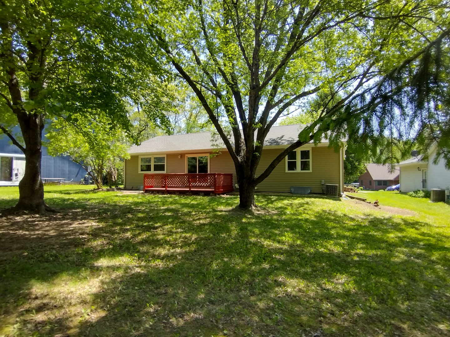 216 Bounty Drive, Poplar Grove, IL 61065