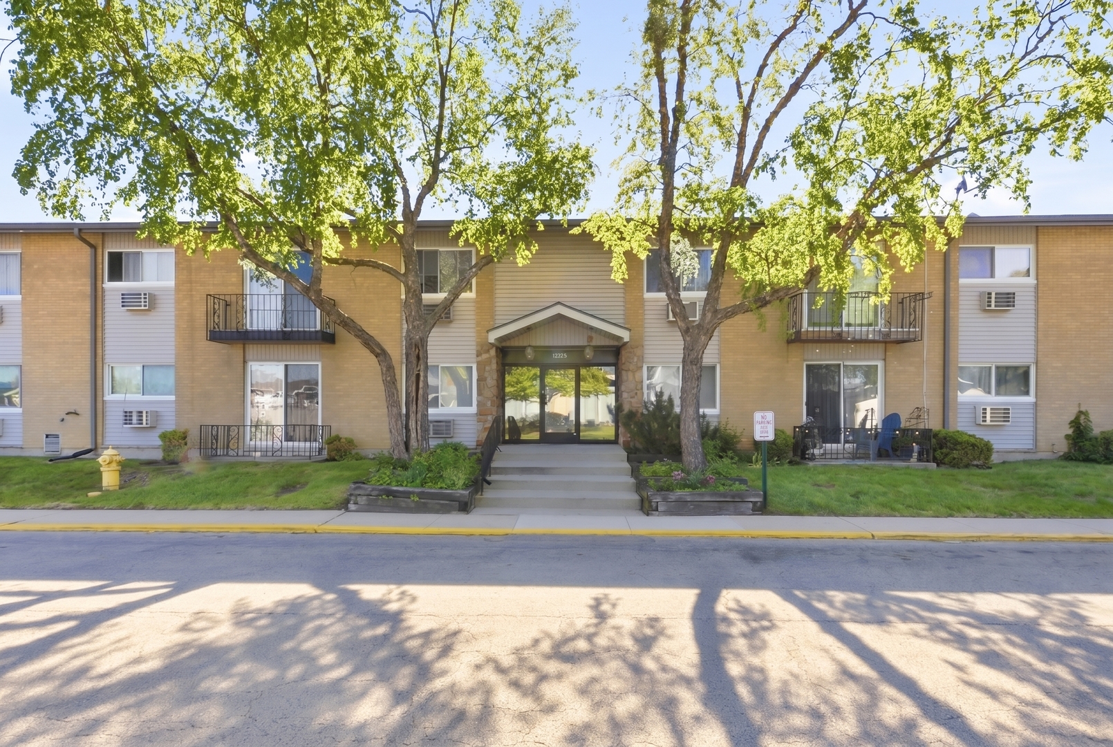 8828 N LESLIE Lane #104D, Des Plaines, IL 60016