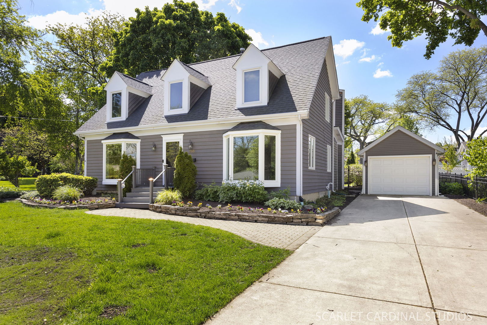 416 W Oak Street, Wheaton, IL 60187