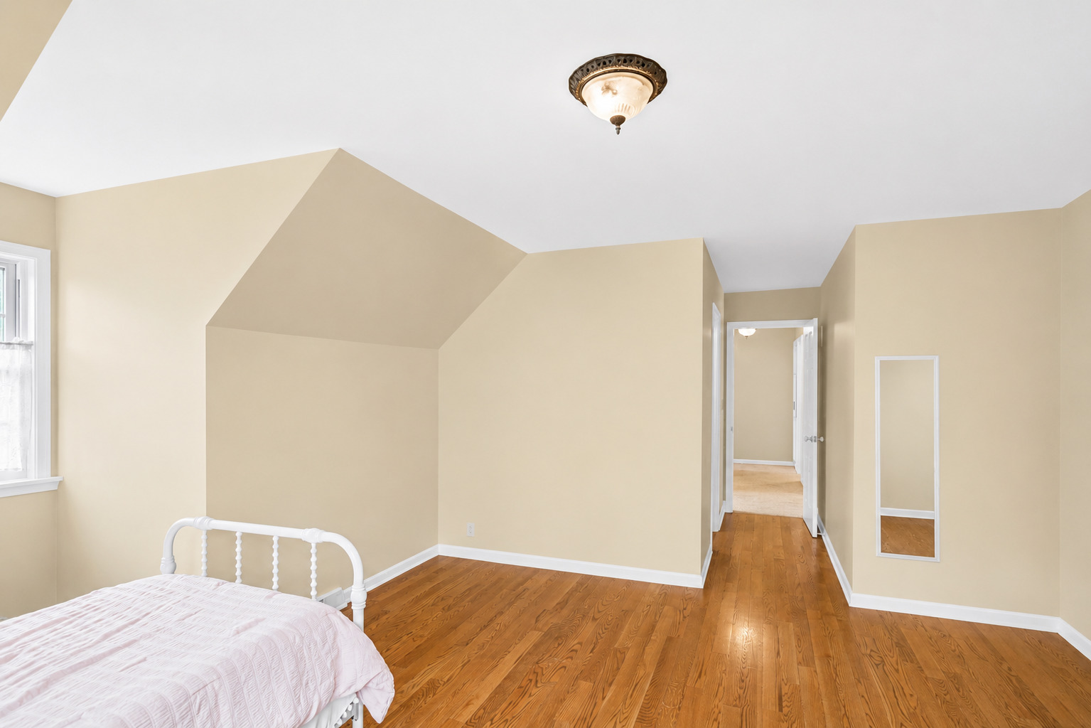 38W643 Bittersweet Lane, Elgin, IL 60124