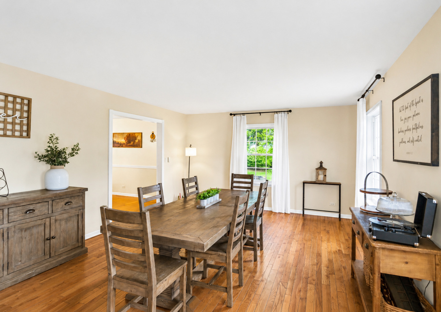 38W643 Bittersweet Lane, Elgin, IL 60124