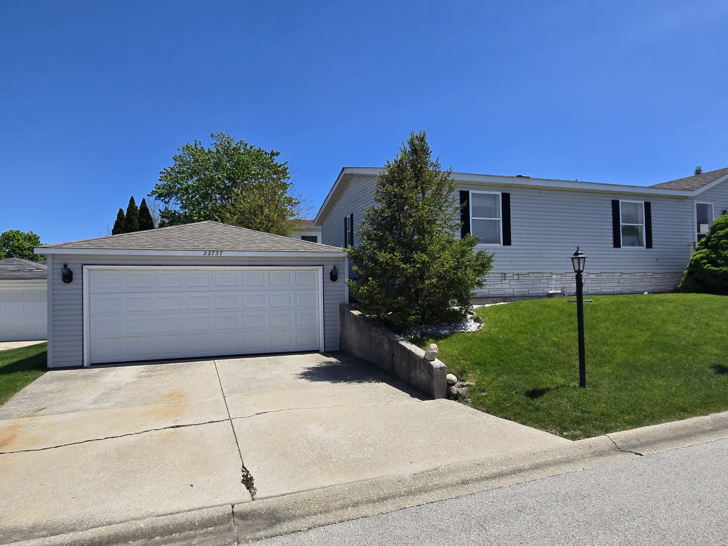 22737 Beverly Drive, Frankfort, IL 60423