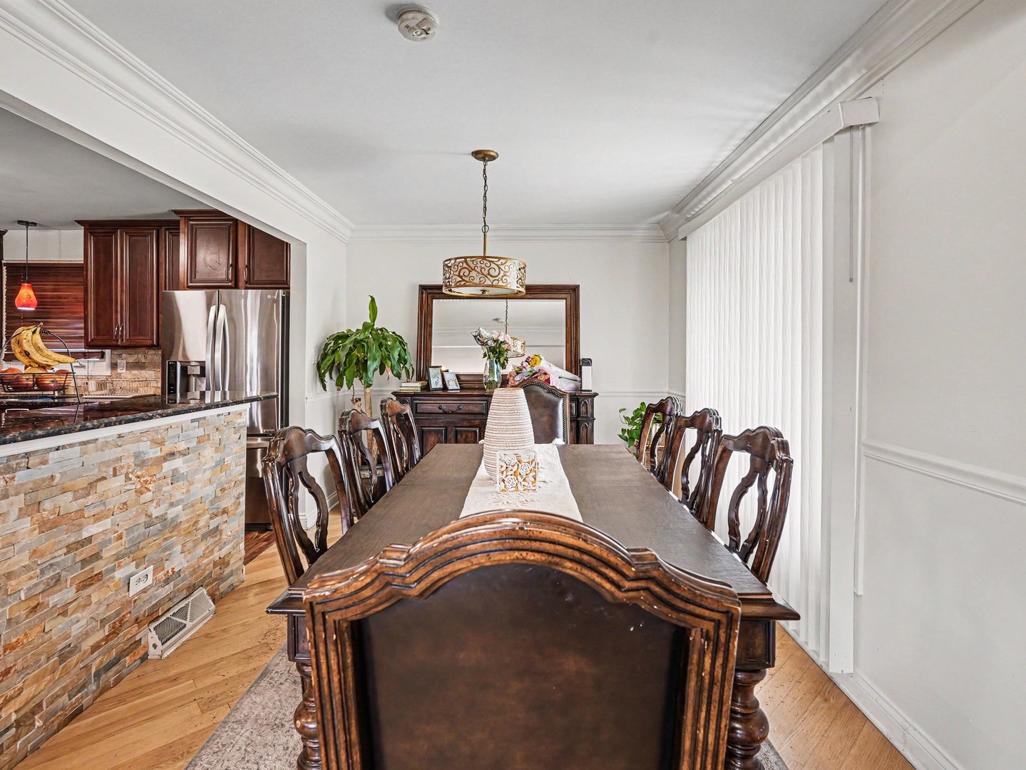 5858 W 88th Place, Oak Lawn, IL 60453