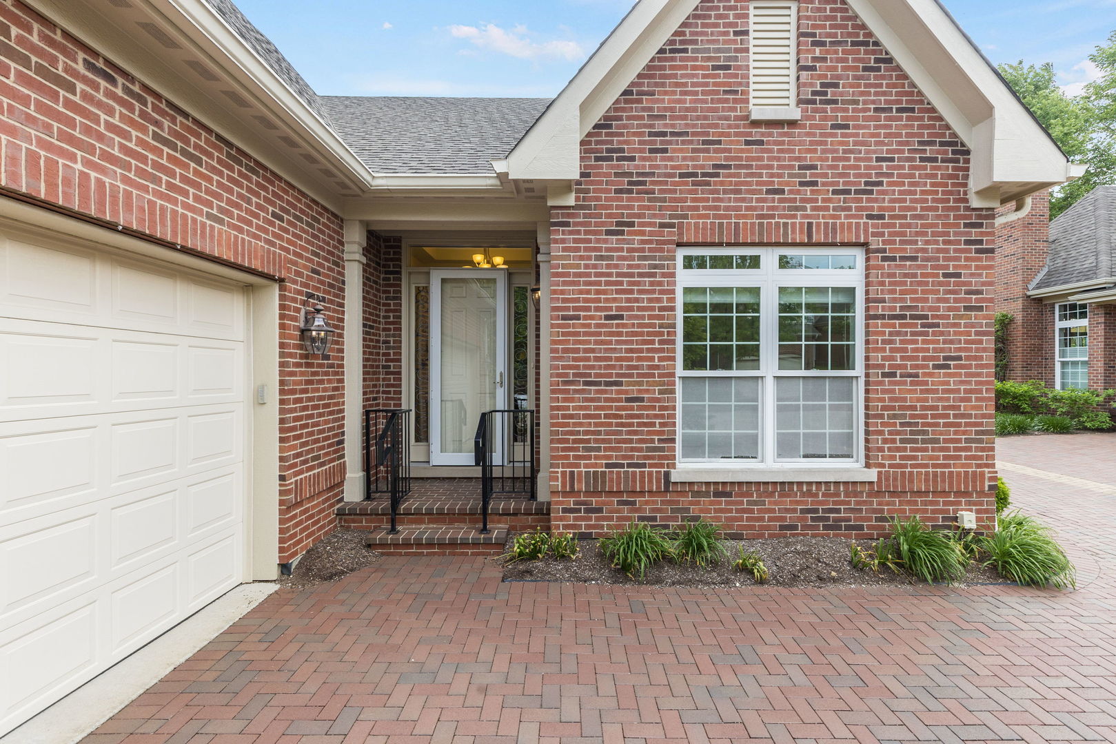 905 Hickory Drive, Western Springs, IL 60558